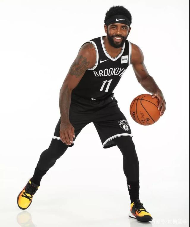 上奠定了坚 上奠定了坚