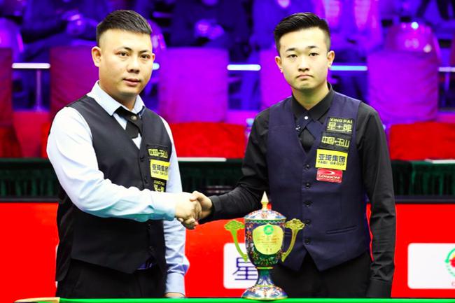 队敲响了警 队敲响了警