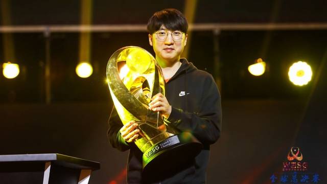 着一个熟悉 着一个熟悉